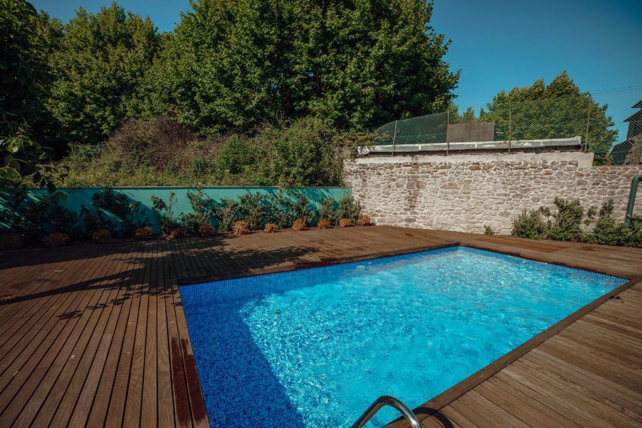 Pool By Homing Apartamento